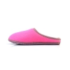 Damen Hausschuhe rosa Filz mit Gummisohle – Seitenansicht